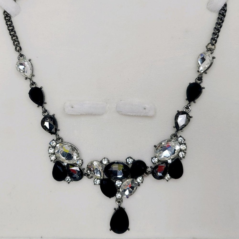 Black and Clear Rhinestone Bib Statement Necklace, Stunning, Elegant, Classic
